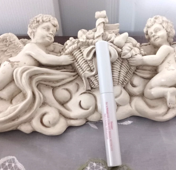 CORRECTOR CÍRCULO OSCURO MALLY - MÁS PROFUNDO - NUEVO - 0,08 FL OZ. Foto 1 de 1