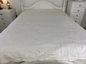 Morgan & Finch White Textured Quilted Cotton Queen Doona Cover 195cm x 205cm - Picture 1 of 24