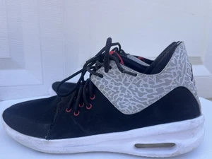 Talla 10.5 - Jordan Primera Clase Negro Usado - Imagen 1 de 6