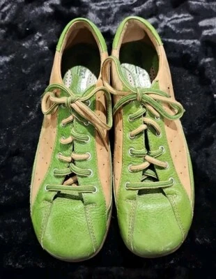 Zapatos Mocasines Born Preppy Verde Beige Cuero Gorpcore Boho Chic Talla 9 Mujeres 24E Foto 1 de 4