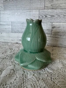 Portacandele vintage in ceramica smaltata con forma di foglie alto 5" - Foto 1 di 5