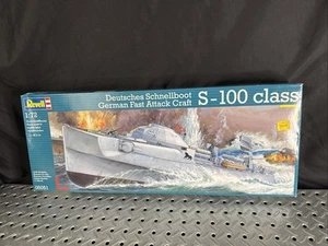 NEW Revell 1:72 scale Deutsches Schnellboat German Fast Attack Craft Kit 05051 - Picture 1 of 12