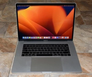 Apple MacBook Pro 15" 2019 i7 2,6 GHz 16 Go DDR4 500 Go SSD MacOS 13,7,6 - Photo 1/13