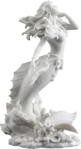 Meerjungfrau hält Perle am Strand weiß Skulptur Figur Statue Maritim Deko - Bild 1 von 3