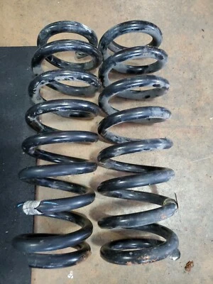 16-18 GM GMC CANYON DIÉSEL OEM MUELLES HELICOIDALES DELANTEROS PAR IZQUIERDA Y DERECHA GM 22291653 Foto 1 de 3