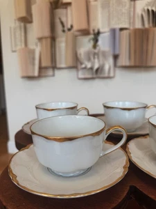 Hutschenreuther “The Blenheim” Teacup & Saucer Set – Fine Bone China, Heavy Gold - Picture 1 of 10