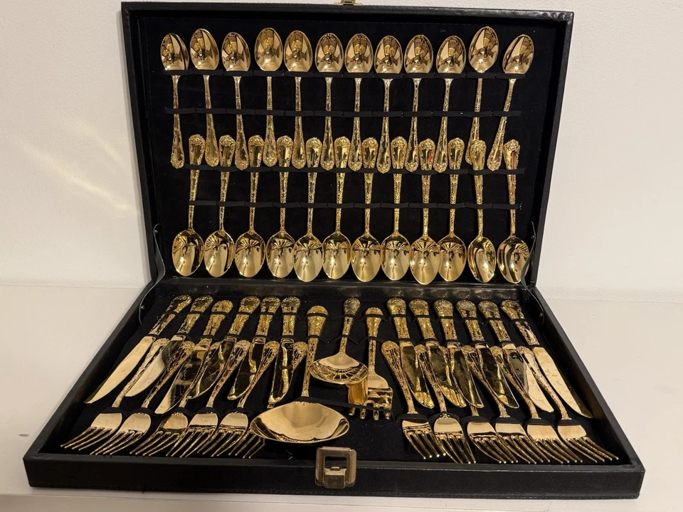 Cubiertos Rogers & Son Enchanted chapados en oro rosa servicio para 12 51 piezas Foto 1 de 4