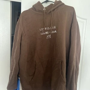 Jean-Michel Basquiat Hoodie Medium Hoodie Sweatshirt Pullover “Love Is A Lie” - Picture 1 of 4