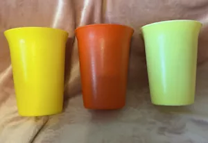 Set of 3 Vintage Tupperware Harvest Color 8oz Tumblers Cups red yellow stackable - Picture 1 of 11