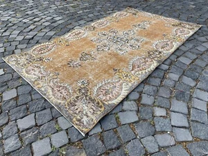 Handmade Wool Rug, Bohemian Area Rug, Turkish Vintage Rug, Home Rug 3,8 x 6,6 ft - Picture 1 of 10