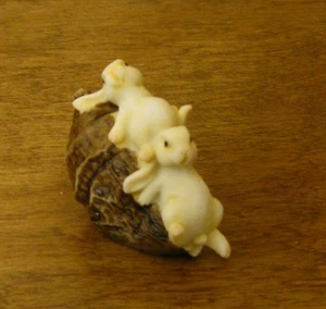 Top Collection Enchanted Story Fairy Garden #4336 RABBITS PLAYING on NUTS, NIB - Picture 1 of 2