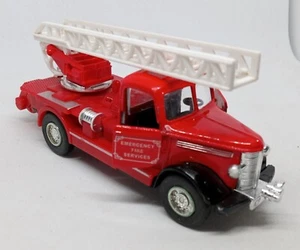 Emergency Fire Services Chicago Red Fire Engine Pullback 5" 1:35(?) Open Doors - Picture 1 of 6