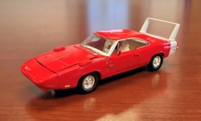 Road Champs Classic Collection - 1969 Dodge Daytona - Red - 1:43 Diecast - Image 1 of 4