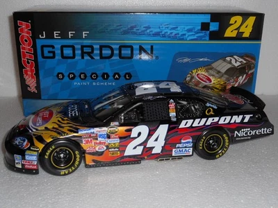 Jeff Gordon #24 DuPont Foose Custom Design  2006 Monte Carlo 1:18 Scale Race Car - Image 1 of 4