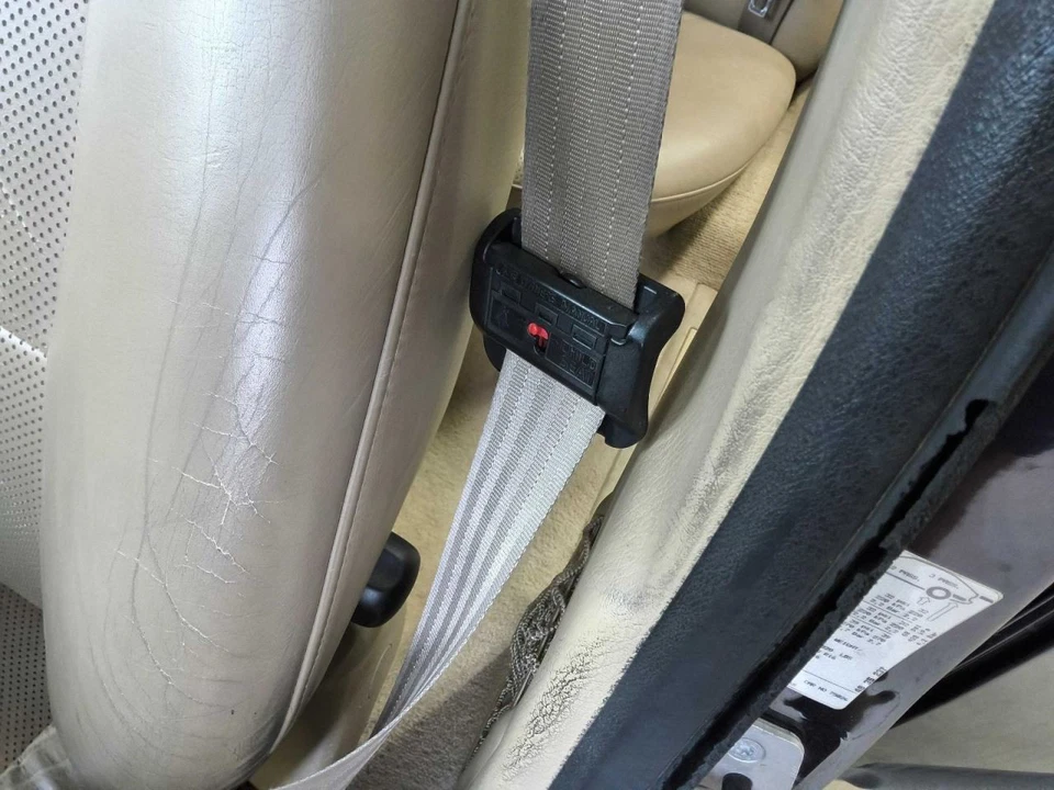 Driver Seat Belt Front Driver Retractor Fits 99-01 SAAB 9-5 647505 - Image 1 of 1