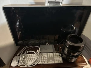 APPLE MACPRO Late 2013 3.7 GHz Quad-core Intel Xeon E5 27” Amd Firepro D300 - Picture 1 of 15