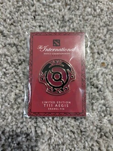 DOTA 2 Exclusive Attendee Aegis Enamel Pin TI 11 The International Valve - Picture 1 of 2