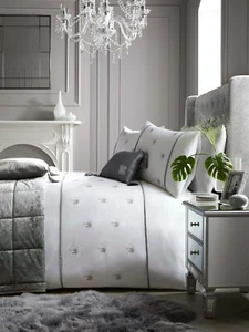 Midnight at the Oasis Embroidered Quilt Cover Set Queen King Super Doona Duvet - Picture 1 of 24