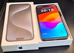 Apple iPhone 15 Pro Max - Photo 1 sur 4