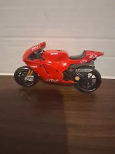 Ducati Alice Desmosedici Superbike | Maisto Super Bike 1/18 | rot - Bild 1 von 5