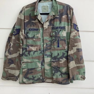 Chaqueta de Combate De Colección Fuerza Aérea de los Estados Unidos Parches Medianos Camuflaje Bosque BDU Missleman - Imagen 1 de 7