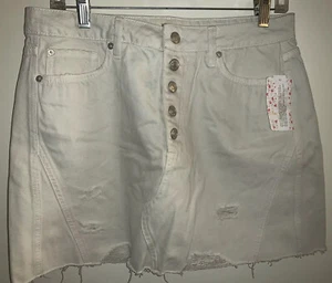 We The Free Minirock Distressed Button Fly weiß Denim roher Saum Baumwolle Gr. 31 - Bild 1 von 6