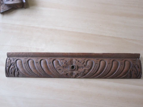 BEAUTIFULL ANTIQUES CARVED PEDIMENT Cover