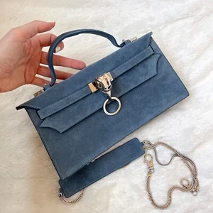 $899 NUEVO SIN ETIQUETAS LYA LYA LYA Mini Vultura Bolso sin asas Gamuza Denim Azul Plata Bolso de Hombro   - Imagen 1 de 14
