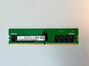 Samsung 16GB 3200MHz DDR4 PC4-25600 REG ECC DIMM Server Memory M393A2K43DB3-CWE - Photo 1/3