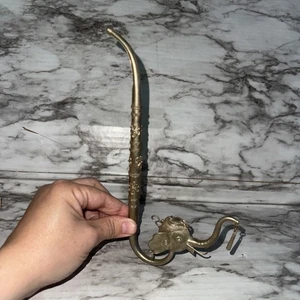 Antigua pipa china de paktong con cuenco en forma de cabeza de elefante - Imagen 1 de 14