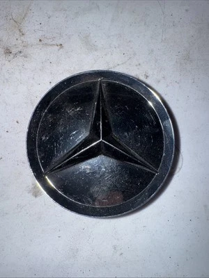 Tapacubos central para llanta de rueda Mercedes Benz de 3 pulgadas cromados OEM vintage Foto 1 de 4