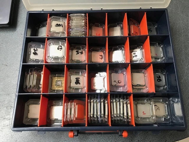 105 PROCESSORI INTEL IN STOCK SERIE  I3 / I5 / I7 / E/ D / Q - Immagine 1 di 1