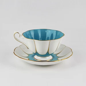 Royal Albert Türkis Weiß & Blau Stern Weite Öffnung Tasse & Untertasse Fine Bone China - Bild 1 von 4