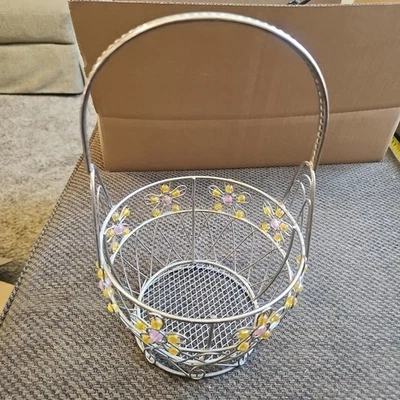 Желтая и розовая стеклянная бусина украшенная металлическая проволочная корзина с цветочным узором - Изображение 1 из 4