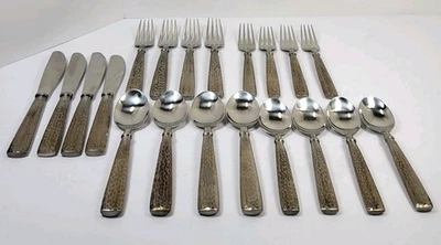 Cubiertos Pottery Barn 20 piezas PBN41 acero inoxidable martillado pesado 18/10 ajuste para 4 Foto 1 de 4