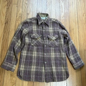 Vintage Men's Woolrich Thick Flannel Button Shirt Plaid Buttons 1970s - Picture 1 of 11