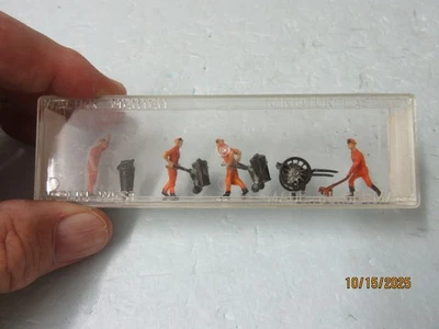 HO - Merten 2264 Street Cleaners & Garbage Collectors  - NIB *2 - Image 1 of 4