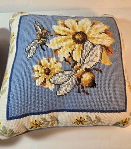 Nadelspitze Dekokissen Bienen Blumen Biene 11 Zoll quadratisch blau gelb bunt Vintage - Bild 1 von 10