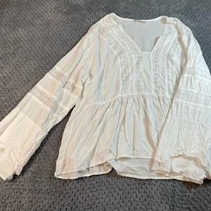Cato Womens Eyelet Blouse 18/20W Rayon White Boho Flowy Beach Peasant Basic - Picture 1 of 9
