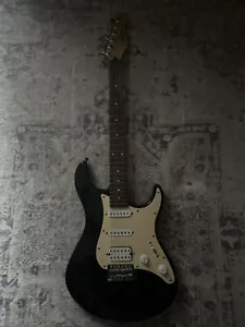 Yamaha 112-C Pacifica Electric Guitar. Good Condition With Very Small Scratches. - Picture 1 of 2
