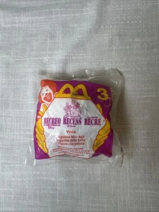 NUEVO McDonald's Happy Meal Toy 1998 Receso - Figura Vince con bola #3 - Imagen 1 de 4