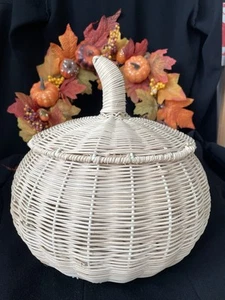 Tkmaxx Halloween large Woven Witches Pumpkin Basket with lid πββ¬πββ¬ - Picture 1 of 10