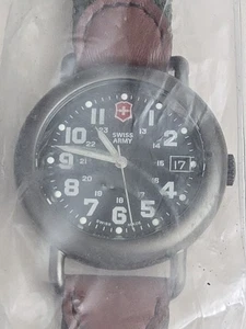 Swiss Army☆ Calvario ~ Reloj de Campo NUEVO - Imagen 1 de 4