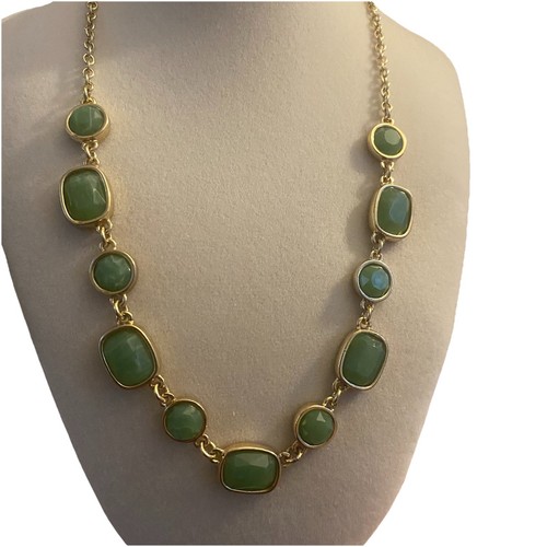 VETEMENTS Collana Pietra Verde Tono Oro Chiusura Aragosta Regolabile Elegante Elegante Elegante
