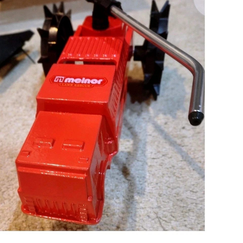 Aspersor de césped Melnor rescate viaje camión de bomberos jardín césped cuidado/mantenimiento Foto 1 de 4