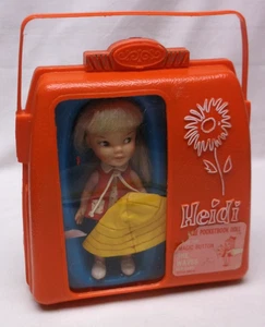 Bambola tascabile vintage Remco anni 60 Heidi con accessori - Foto 1 di 4