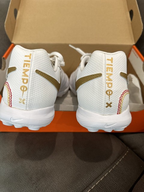 Chuteira NIKE Tiempo Legend 7 Academy Futsal R10 Branco/Dourado