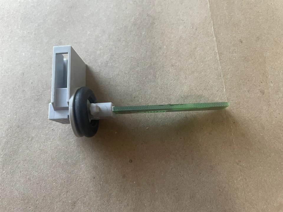 1998-2003 MERCEDES-BENZ ML320 ~ HEATER TEMPERATURE SENSOR ~ A1638300272 ~ OEM - Image 1 of 3