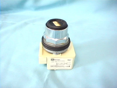 1 NEW SQUARE D ILLUMINATED 2 POSITION SELECTOR SWITCH WITH 120 VOLT XFMR 9001KM1 - Image 1 of 2