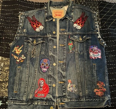 Chaleco de mezclilla Levi’s Custom Trucker años 90 metal motociclista parches talla grande vintage RARO Foto 1 de 4